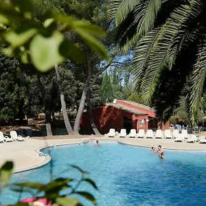 Odalys Le Village Camarguais Les Gardians Арль